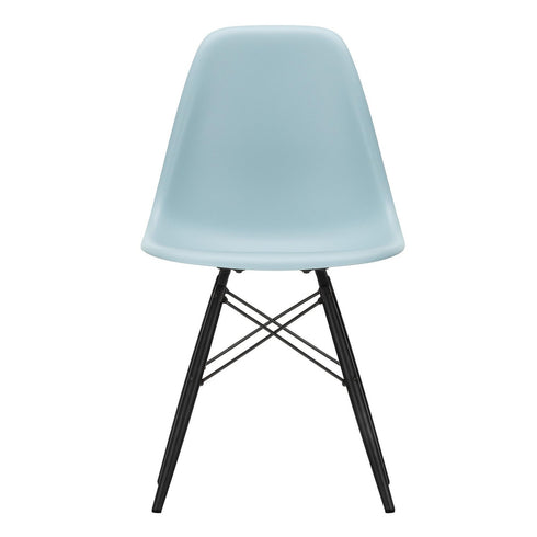 Cadeira Eames em Plástico DSW / Base Maple Preto